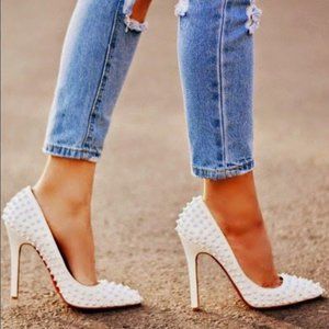 Christian Louboutin Pigalle Spike 36.5. Heels